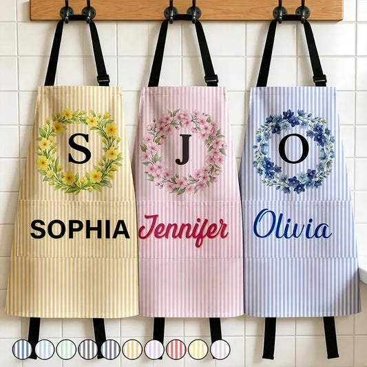 Personalized 4-Pocket Apron with Floral Wreath and Script Name